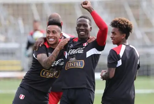 Selección peruana entrena en el QBE Stadium con miras al partido ante Nueva Zelanda.Foto: ANDINA/ FPF