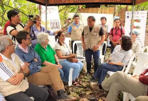 Una delegación de altos funcionarios de la Embajada de los Estados Unidos en el Perú y de la Agencia de los Estados Unidos para el Desarrollo Internacional (USAID), liderada por el ministro consejero Mark Wells, visitó la ciudad de Tingo María y el Valle del Monzón con el objetivo de conocer el proceso de cambio que ha vivido esta zona del país en los últimos años, gracias al trabajo articulado del Gobierno Central y las autoridades locales.