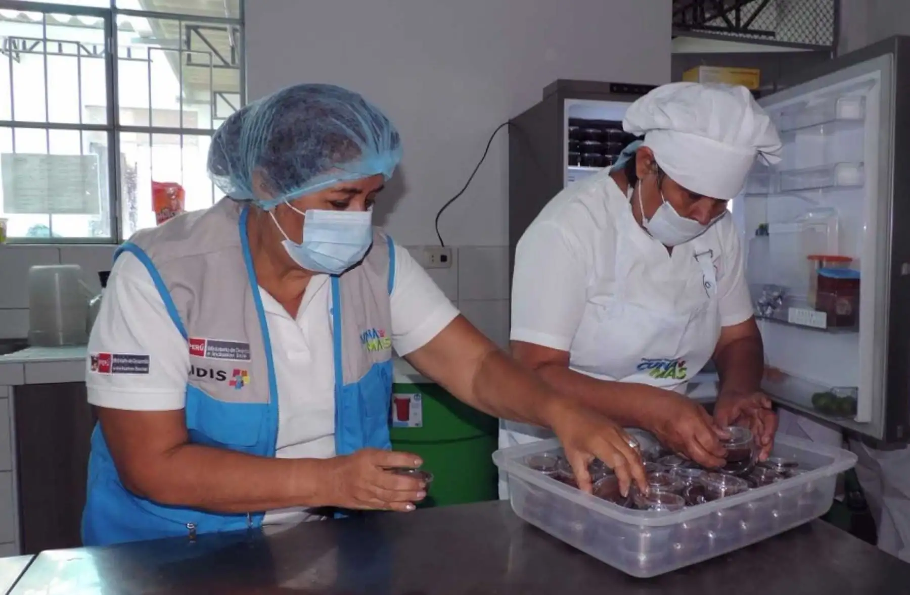 El Programa Nacional Cuna Más inauguró hoy dos nuevos locales para beneficiar a niños menores de tres años de las zonas más pobres de Paita, en Piura, que aportarán a su desarrollo psicológoico y nutricional.