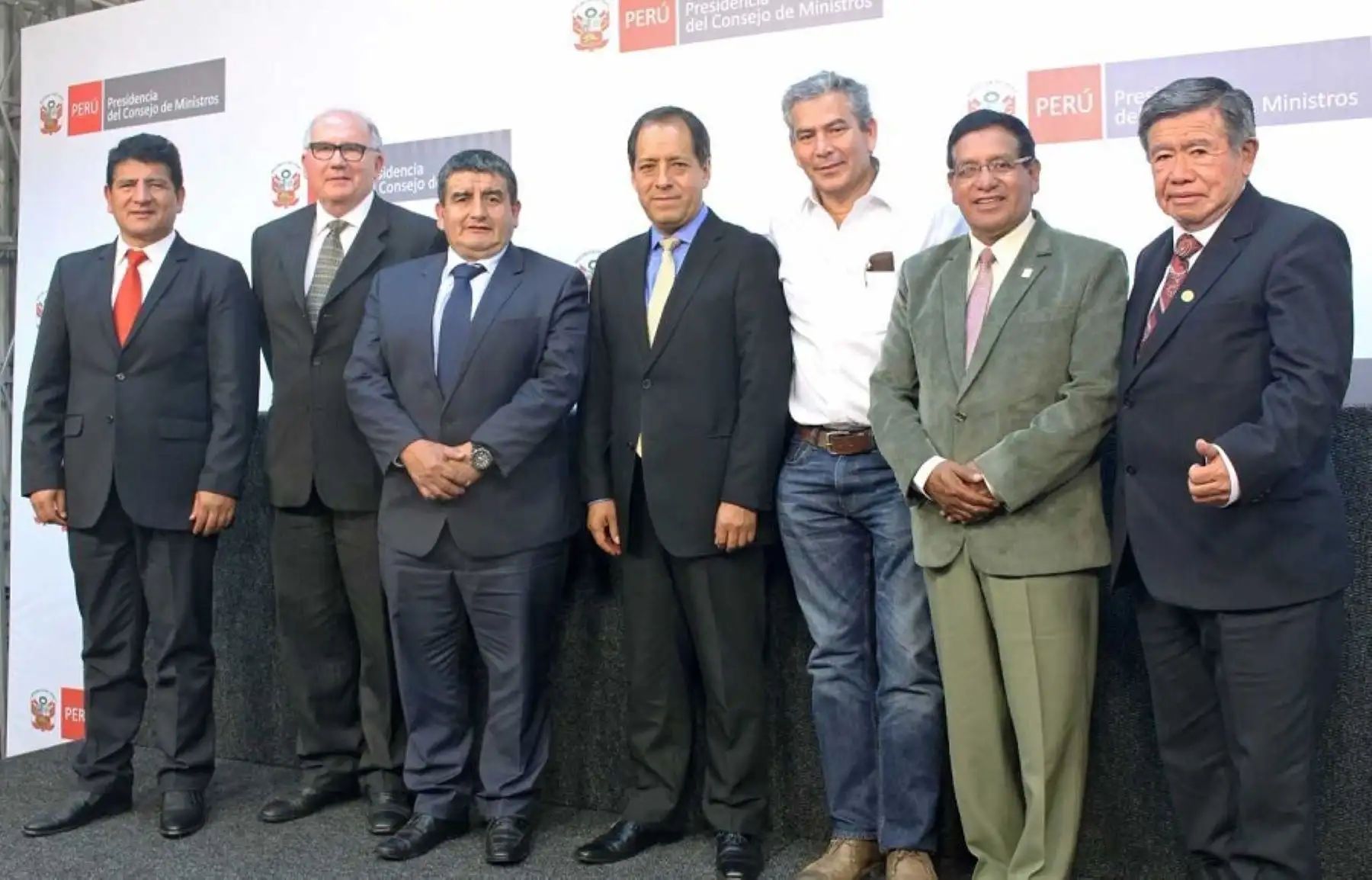 El nuevo director ejecutivo de la Autoridad para la Reconstrucción con Cambios (ARCC), Edgar Quispe Remón, se reunió con los gobernadores de las regiones afectadas por El Niño Costero, en el cierre del IV Gore Ejecutivo realizado en la Presidencia del Consejo de Ministros (PCM).