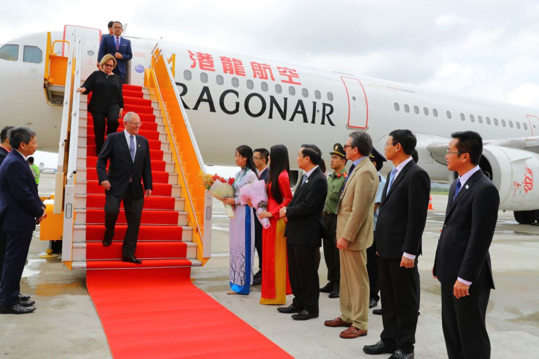 Llegada del presidente de Perú, Pedro Pablo Kuczynski en el marco de la XXV Cumbre del Foro APEC en Vietnam.Foto: ANDINA/Prensa Presidencia