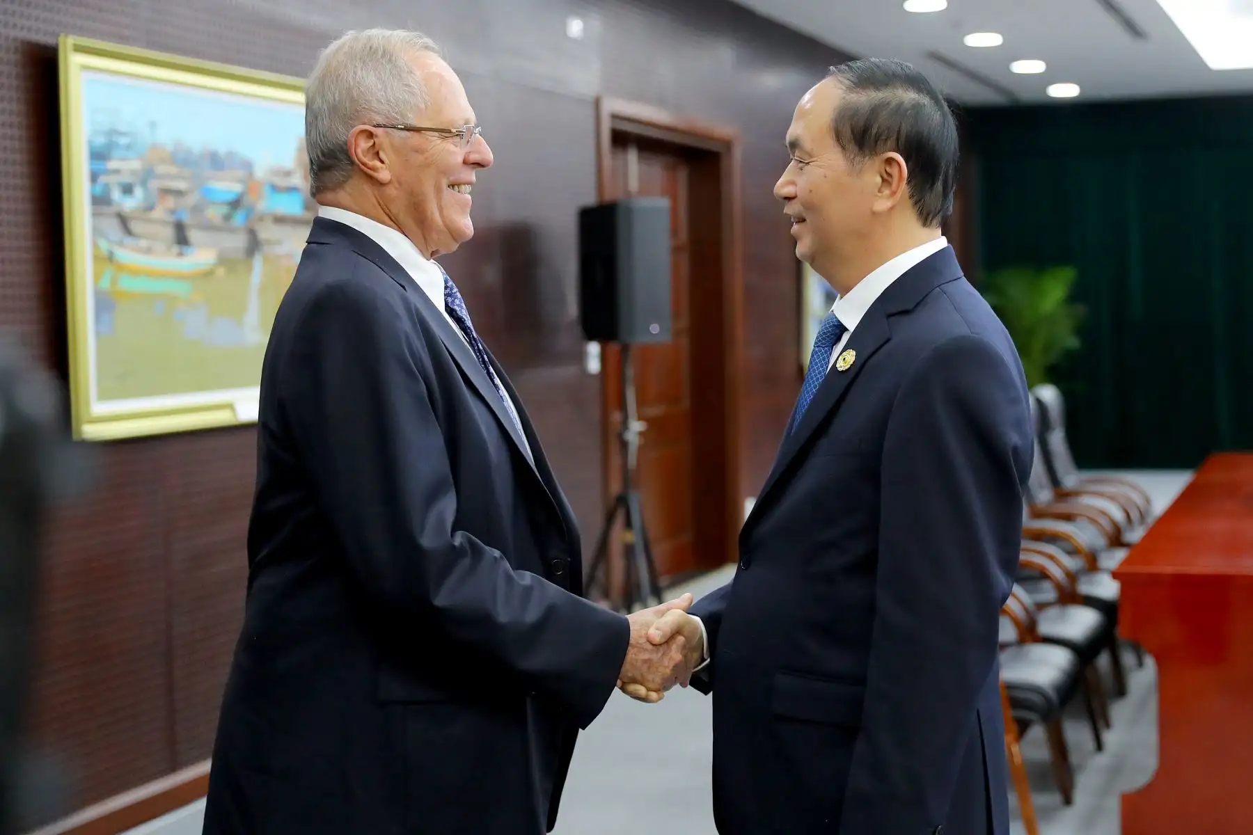 Presidente Kuczysnki sostuvo reunión bilateral con su homólogo de Vietnam, Tran Dại Quang.  Foto: ANDINA/Prensa Presidencia