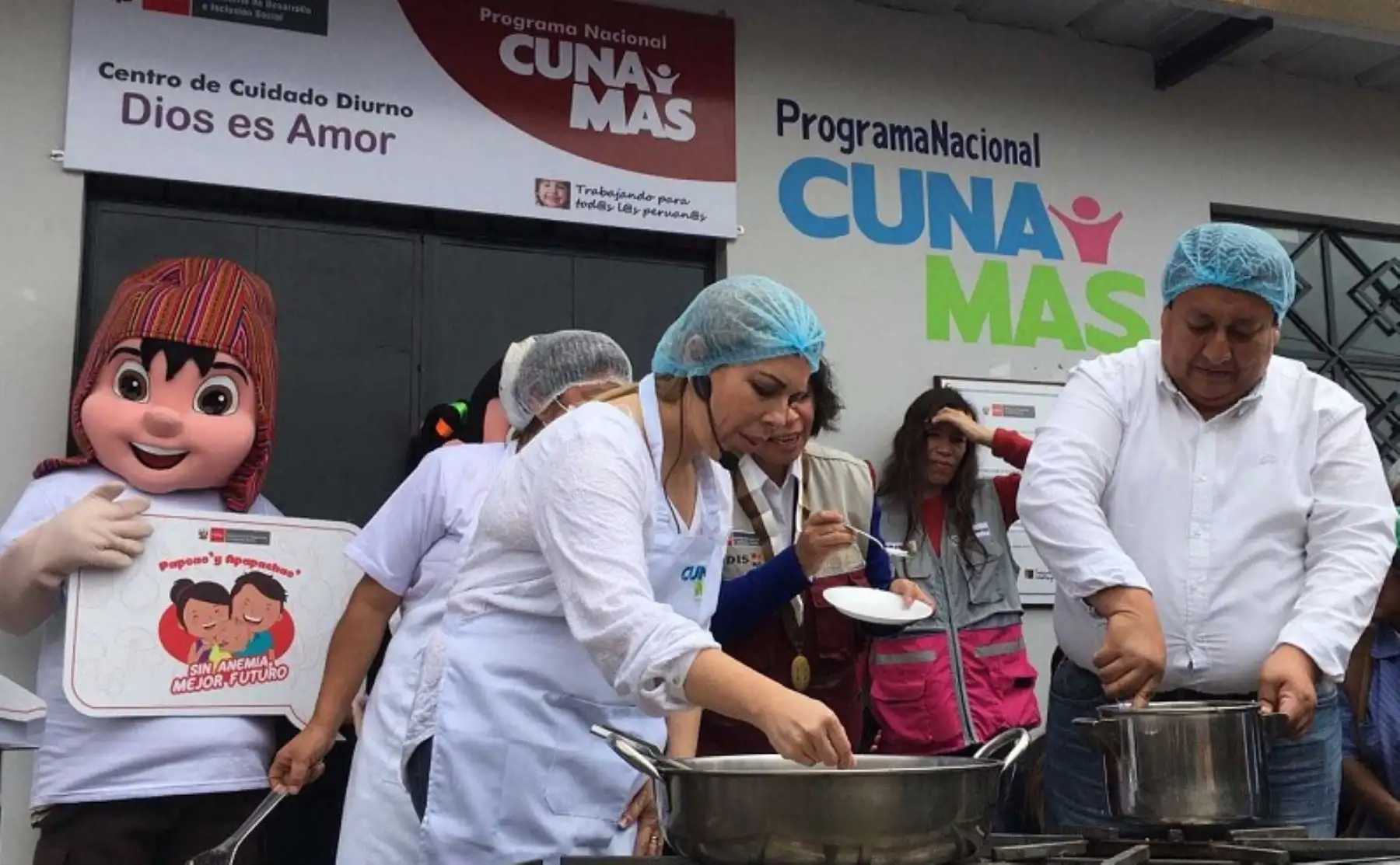 La ministra de Desarrollo e Inclusión Social, Fiorella Molinelli, anunció hoy que se han realizado las coordinaciones respectivas con el Ministerio del Interior para inaugurar locales del programa social Cuna Más en cada zona del país donde se implemente la estrategia Barrio Seguro.