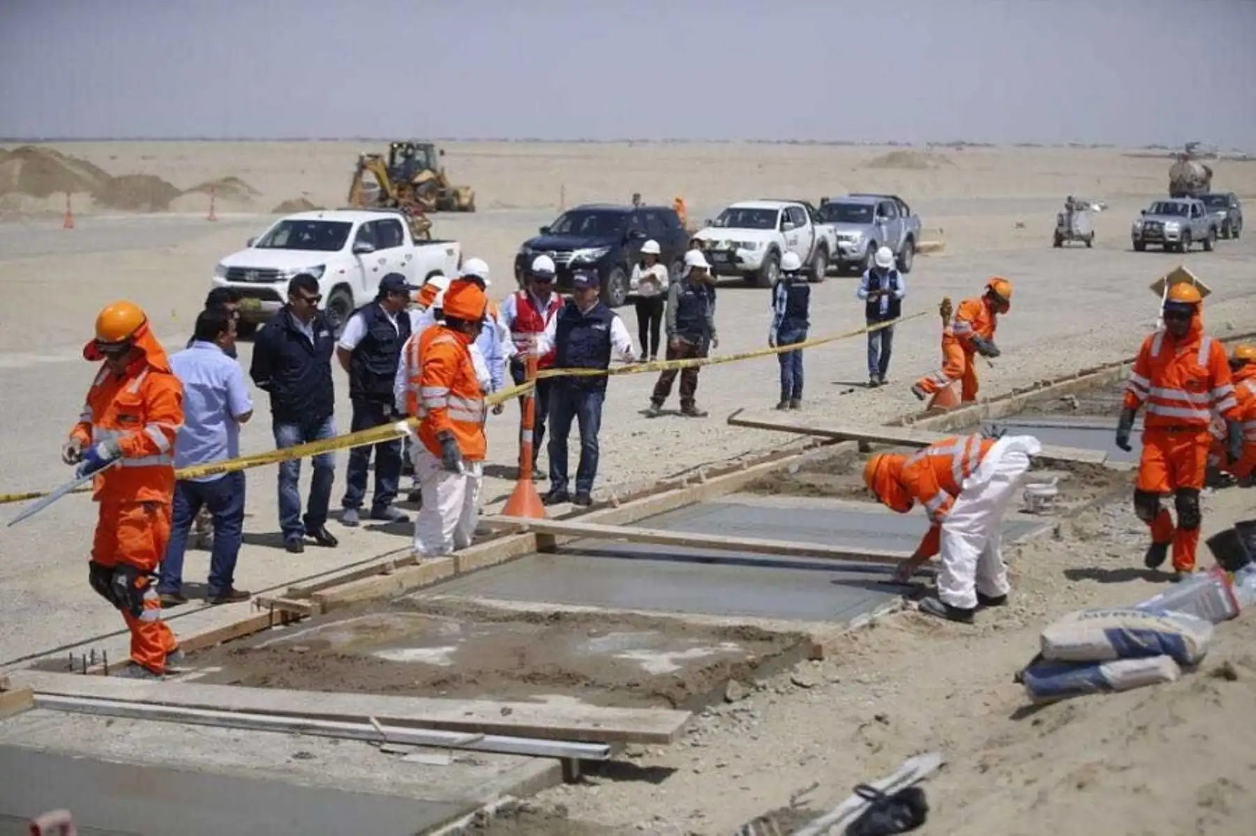 El proyecto Nueva Ciudad de Olmos, que contempla la construcción de más de 22,000 viviendas y albergará a cerca de 115,000 ciudadanos, registra al mes de noviembre un avance de obras de más del 20% y genera actualmente 1,200 empleos directos, informó el viceministro de Vivienda y Urbanismo, Jorge Arévalo.