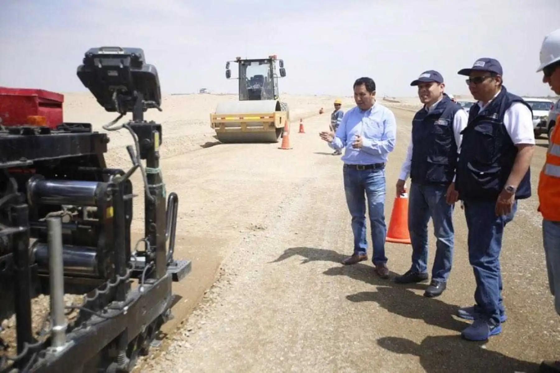 El proyecto Nueva Ciudad de Olmos, que contempla la construcción de más de 22,000 viviendas y albergará a cerca de 115,000 ciudadanos, registra al mes de noviembre un avance de obras de más del 20% y genera actualmente 1,200 empleos directos, informó el viceministro de Vivienda y Urbanismo, Jorge Arévalo.