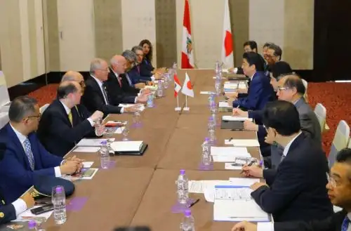 Presidente Kuczynski y primer ministro japonés, Shinzō Abe sostuvieron encuentro bilateral en APEC 2017.Foto:ANDINA/Presidencia