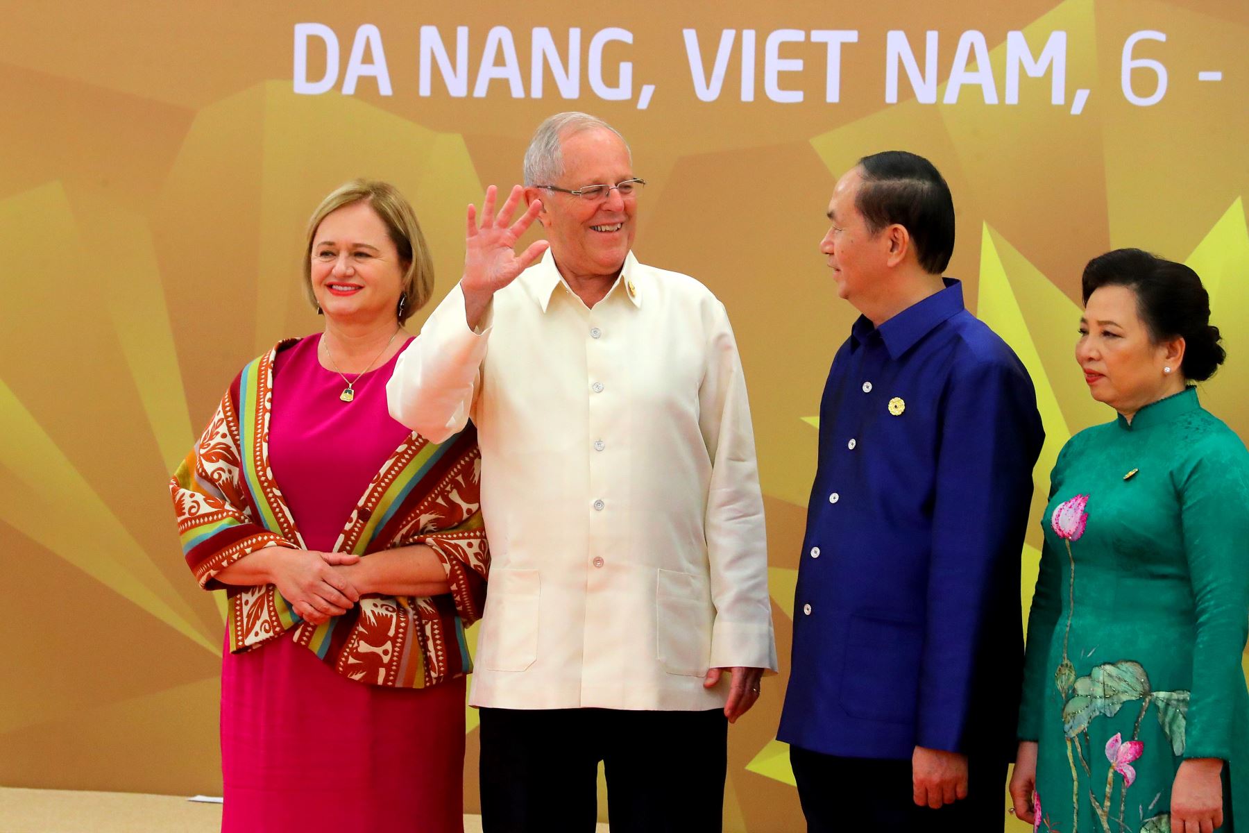 Bienvenida Oficial a los líderes de APEC y Esposas, a cargo del líder Vietnamita, Than Dai Quang y su esposa. Foto: ANDINA/Prensa Presidencia