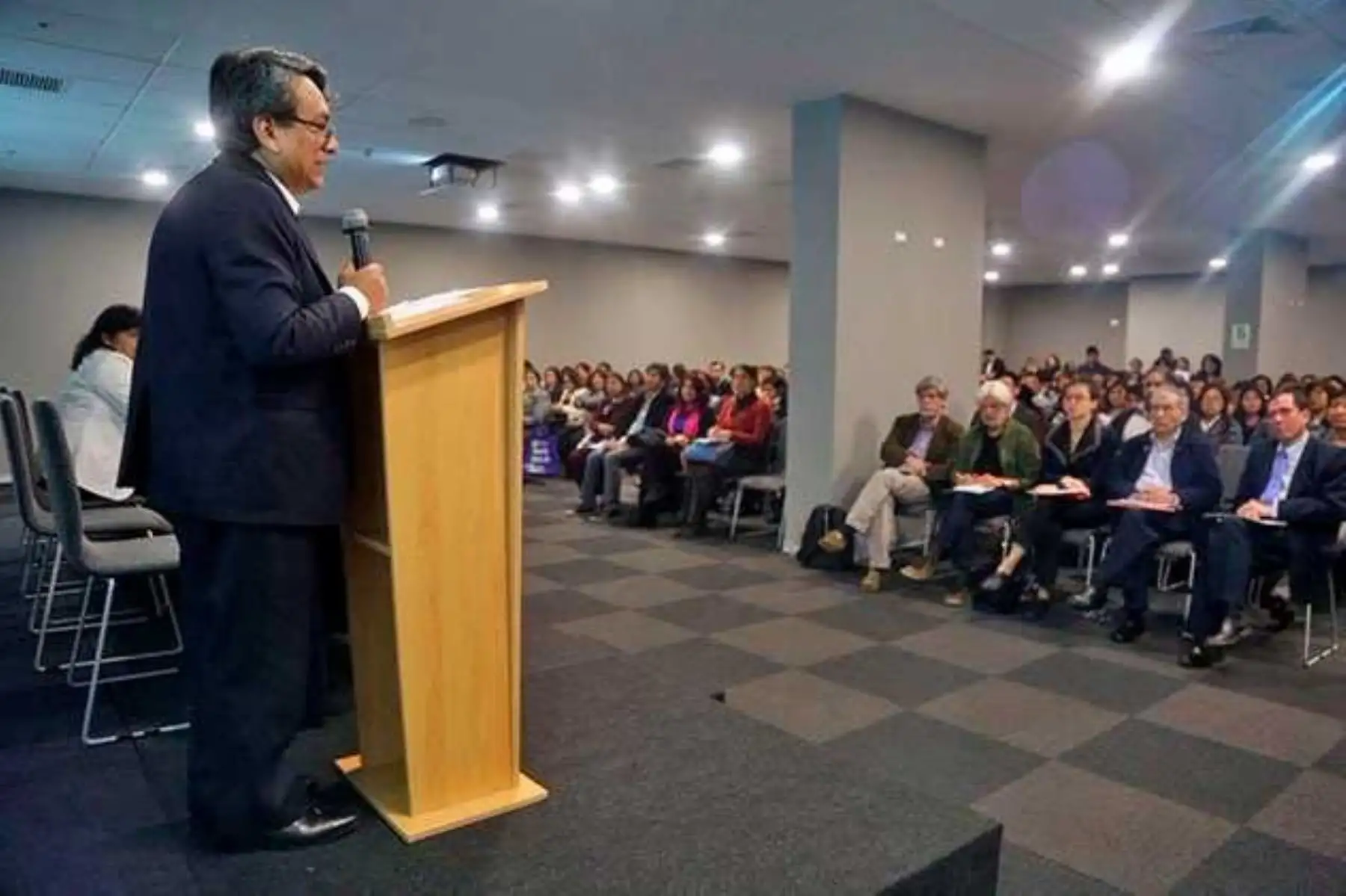 Reunión nacional "Experiencias en la implementación de la reforma de la atención en Salud Mental en América Latina e Iberoamérica: Retos y Alternativas"