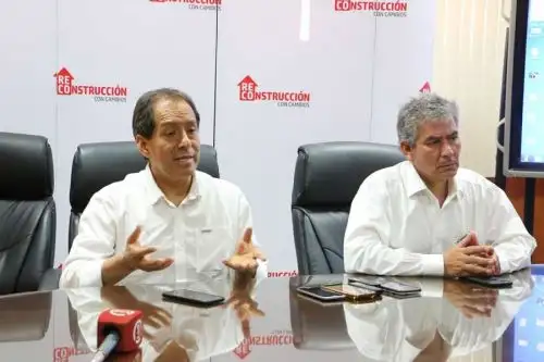El director ejecutivo de la Autoridad para la Reconstrucción con Cambios (ARCC), Edgar Quispe, y el gobernador regional de Piura, Reynaldo Hilbck, se reunieron para encontrar soluciones conjuntas que permitan acelerar el inicio de las obras más urgentes en esa región, la más afectada por el Niño costero.