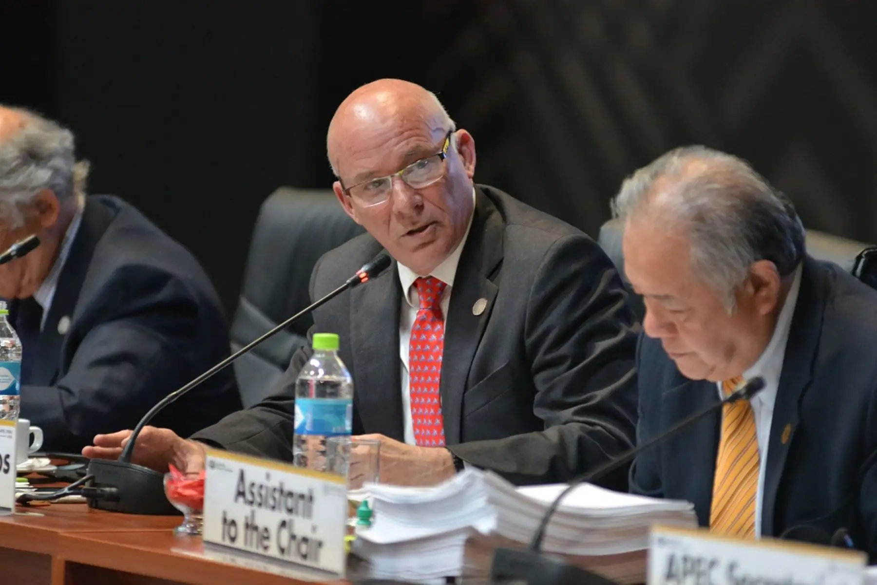 Ministro de Comercio Exterior y Turismo, Eduardo Ferreyros (al centro), en reunión APEC en Viet Nam, 2017. Foto: Cortesía.