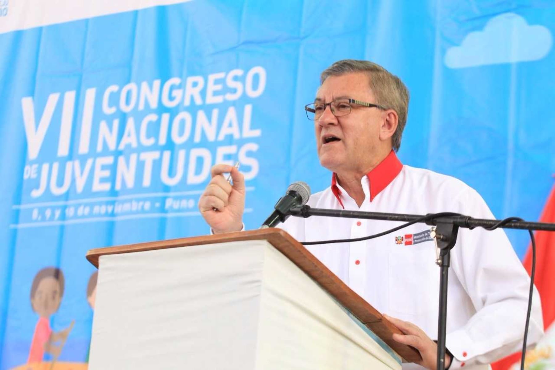En Puno el ministro de Trabajo y Promoción del Empleo, Alfonso Grados participó en el VII Congreso Nacional de Juventudes.