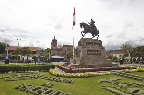 Ayacucho será la primera Ciudad Cultural del Bicentenario, anuncia ministro de Cultura, Rogers Valencia. ANDINA/Difusión