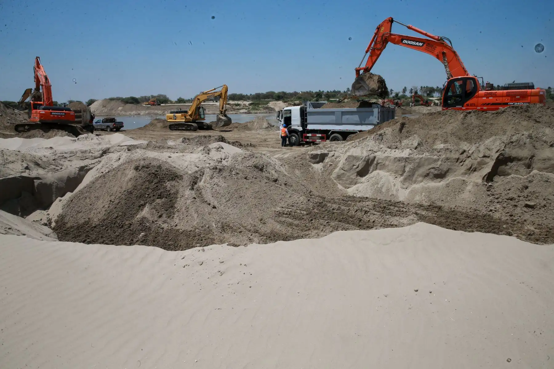 Reconstrucción con Cambios: ya se ejecutan 125 obras en zonas afectadas. ANDINA/Vidal Tarqui