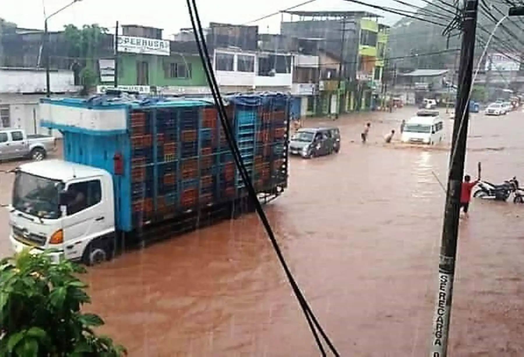 Unen esfuerzos para atender a afectados por inundaciones en región San Martín. ANDINA