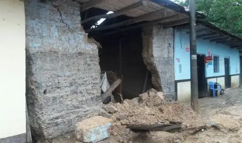 El desborde e inundación del río Cumbaza, en la región San Martín, dejó hasta el momento 318 familias damnificadas y dos personas fallecidas, con daños que se extienden a distritos de las provincias de Lamas, San Martin, Bellavista, Mariscal Cáceres y Picota, según el reporte emitido hoy por el Instituto Nacional de Defensa Civil (Indeci).