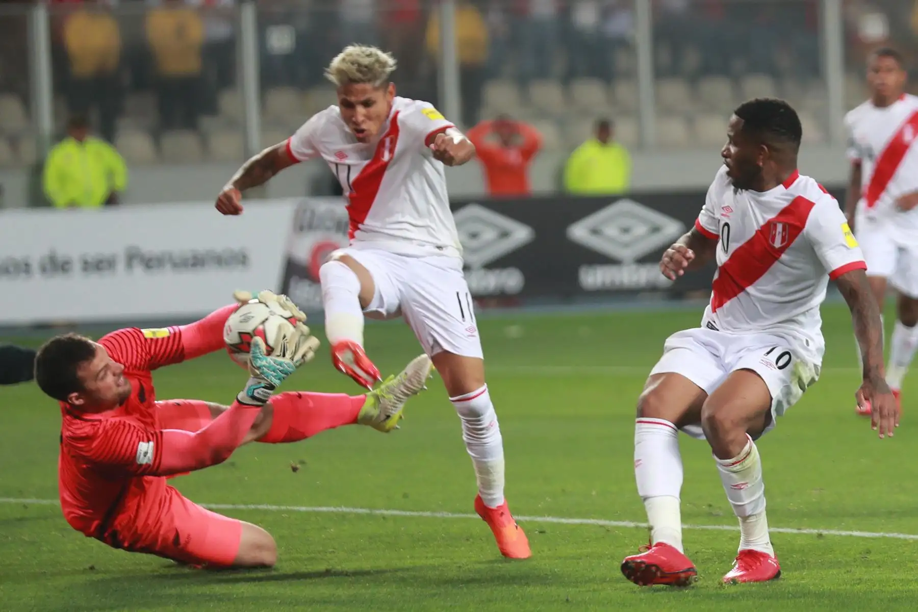 LIMA,PERÚ-NOVIEMBRE 15. Partido Perú vs. Nueva Zelanda por la clasificación al Mundial Rusia 2018.Foto: ANDINA/Carlos Lezama