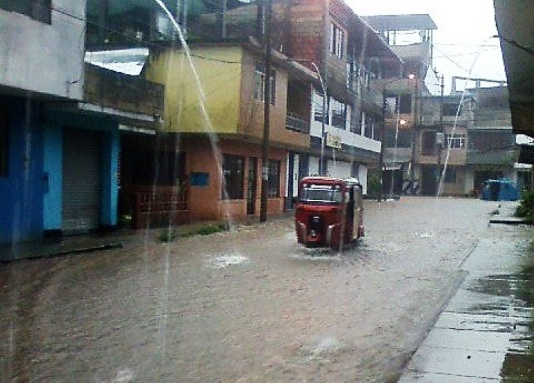 Tingo María y otras localidades de Huánuco soportan una lluvia intensa. Foto: Twitter/Senamhi