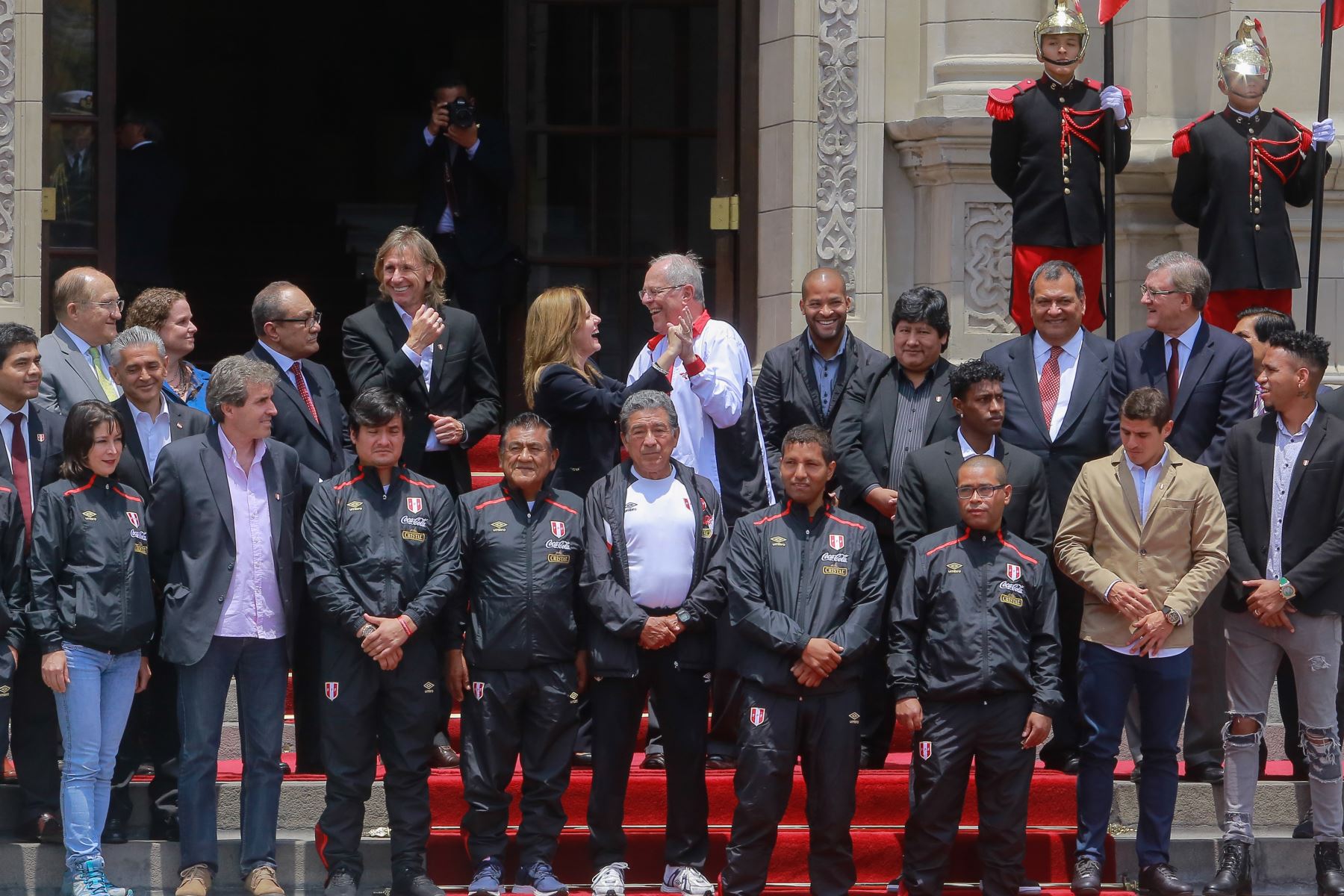 Presidente Kuczynski brinda homenaje a la Selección Peruana de Fútbol en Palacio de Gobierno. Foto: ANDINA/Prensa Presidencia