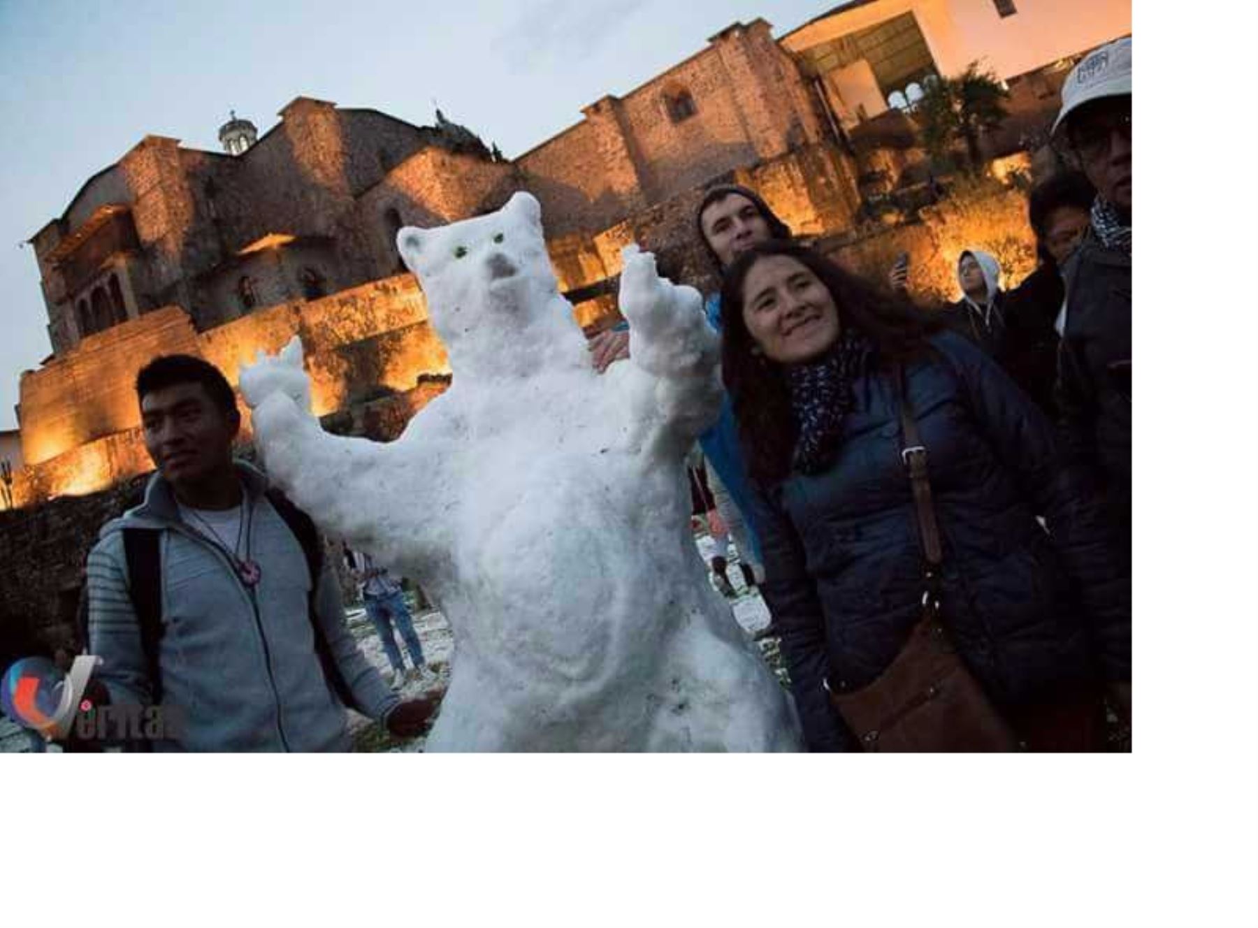 Intensa granizada en centro histórico de Cusco sorprendió a turistas