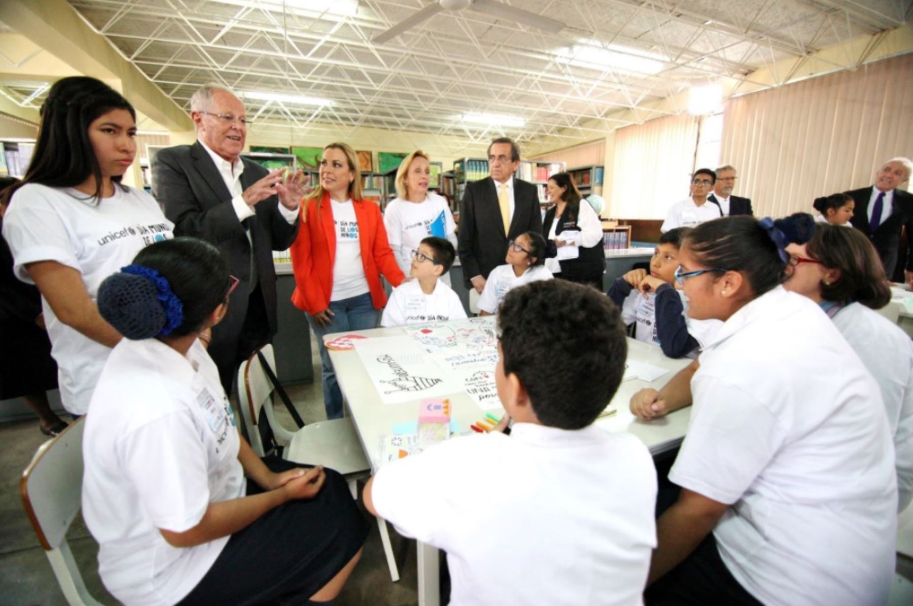Presidente escuchó a niños y adolescente en colegio de San Martín de Porres. Foto: Midis