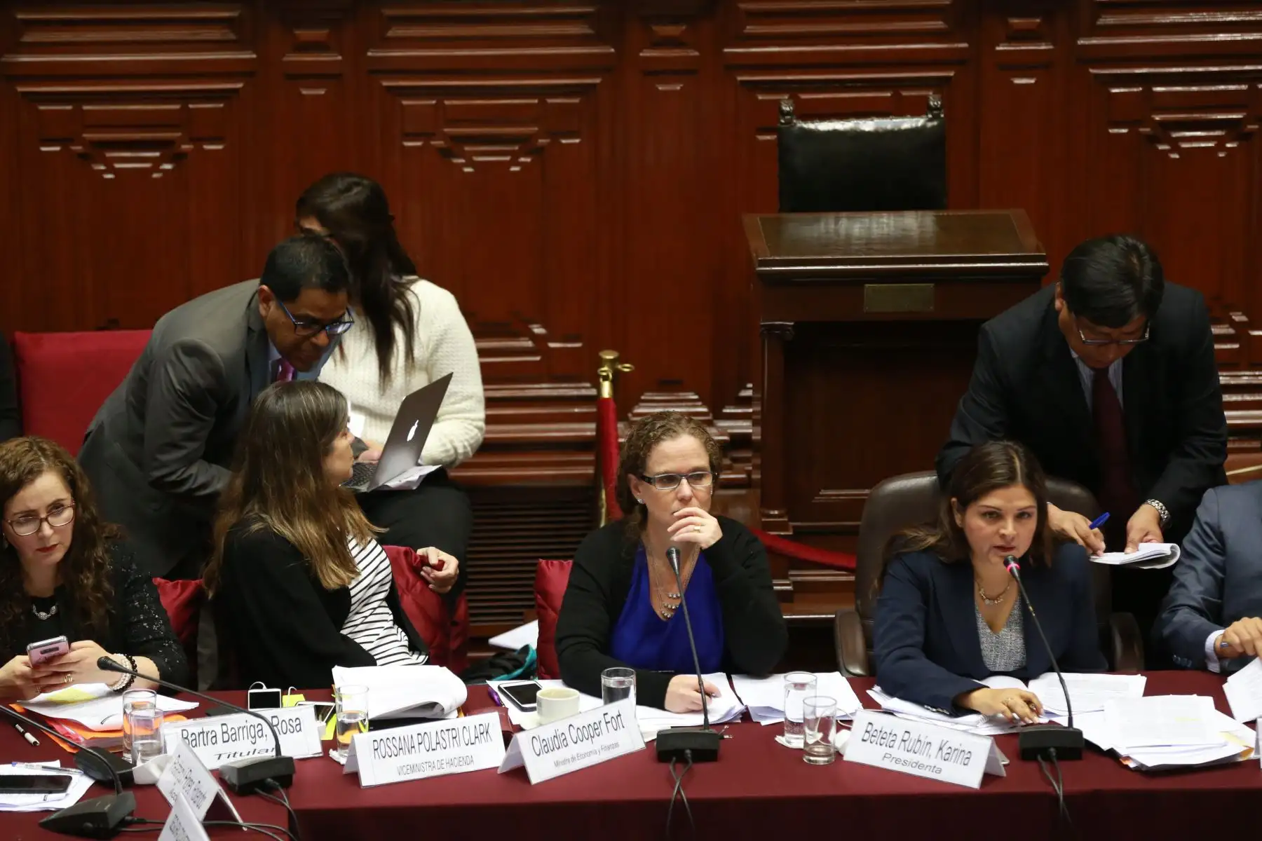 El Perú ahorrará S/ 1,000 millones en pago del servicio de la deuda pública en 2017-2021 con exitosa operación de administración de pasivos.