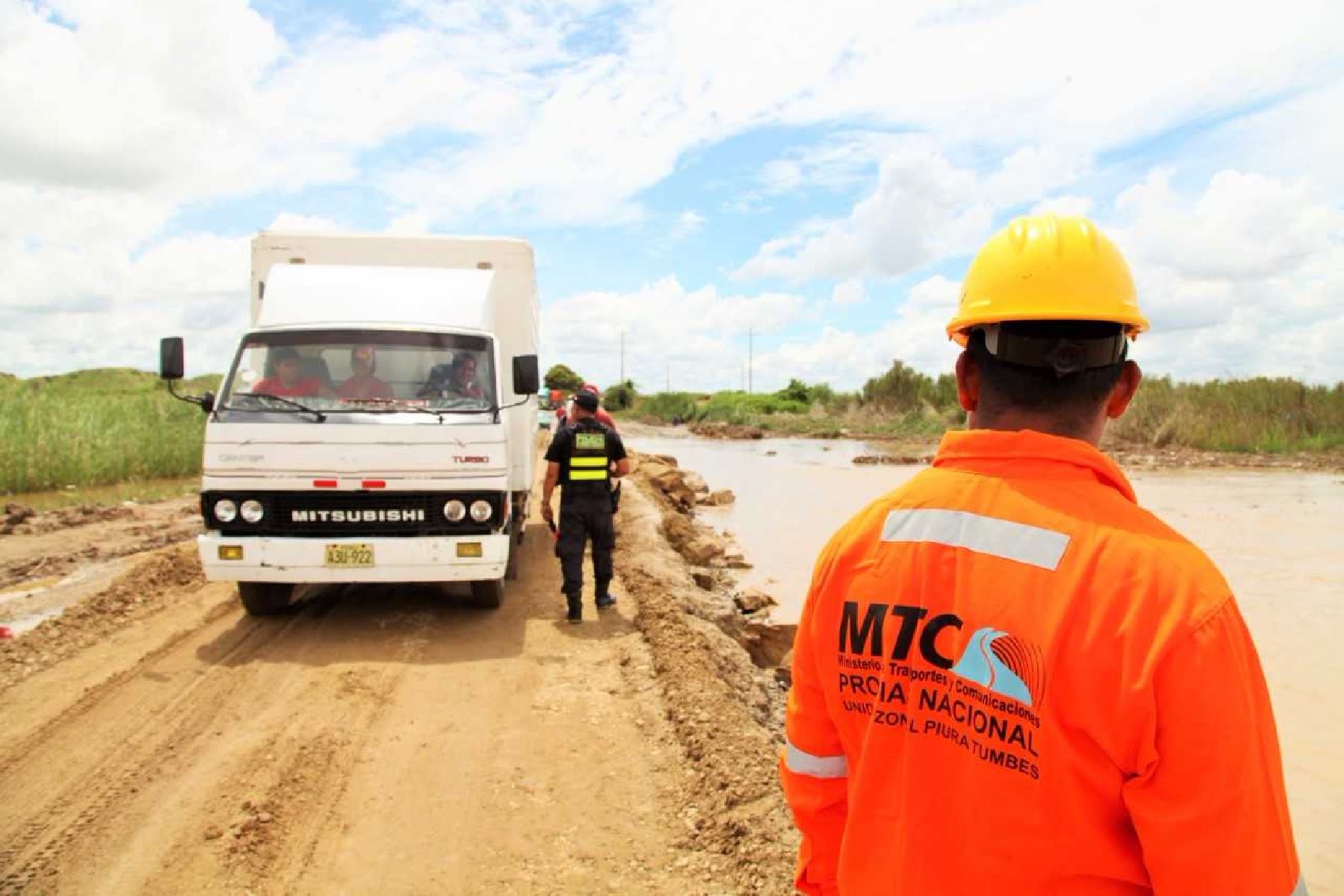 MTC destinará alrededor de S/ 100 millones para tres intervenciones de rehabilitación de la infraestructura vial de Piura, incluida la colocación de un puente en Catacaos