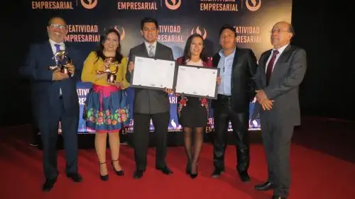 Equipo del noticiario ganó distinción.