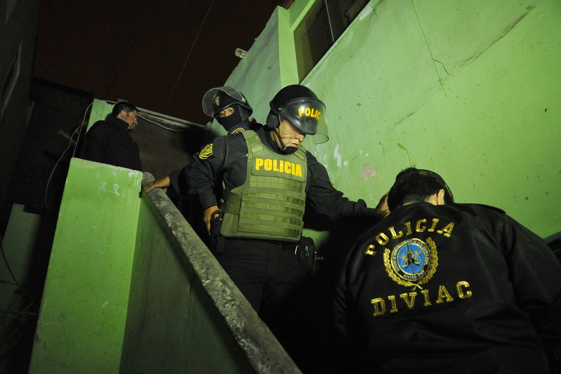 Esta madrugada se realizaron tres megaoperativos desarticulando organizaciones criminales en San Juan de Lurigancho. Foto: ANDINA/ MININTER