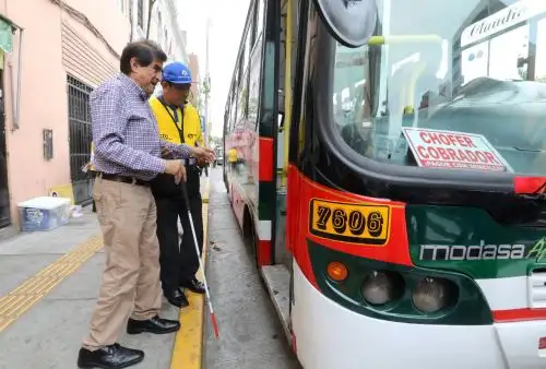 Unidades de transportes que no cumplan serán multadas con 810 soles. Foto: Difusión