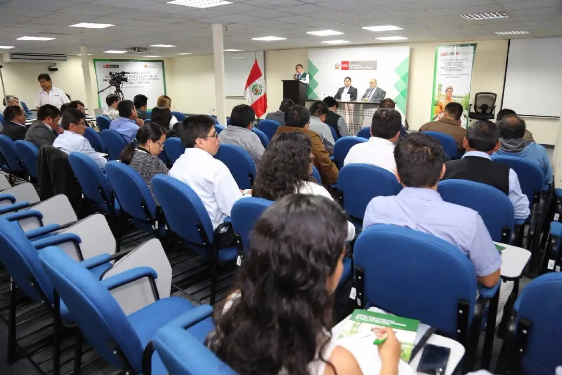 Taller fue inaugurado por el viceministro de Políticas Agrarias del Minagri, Pablo Quijandría Salmón.