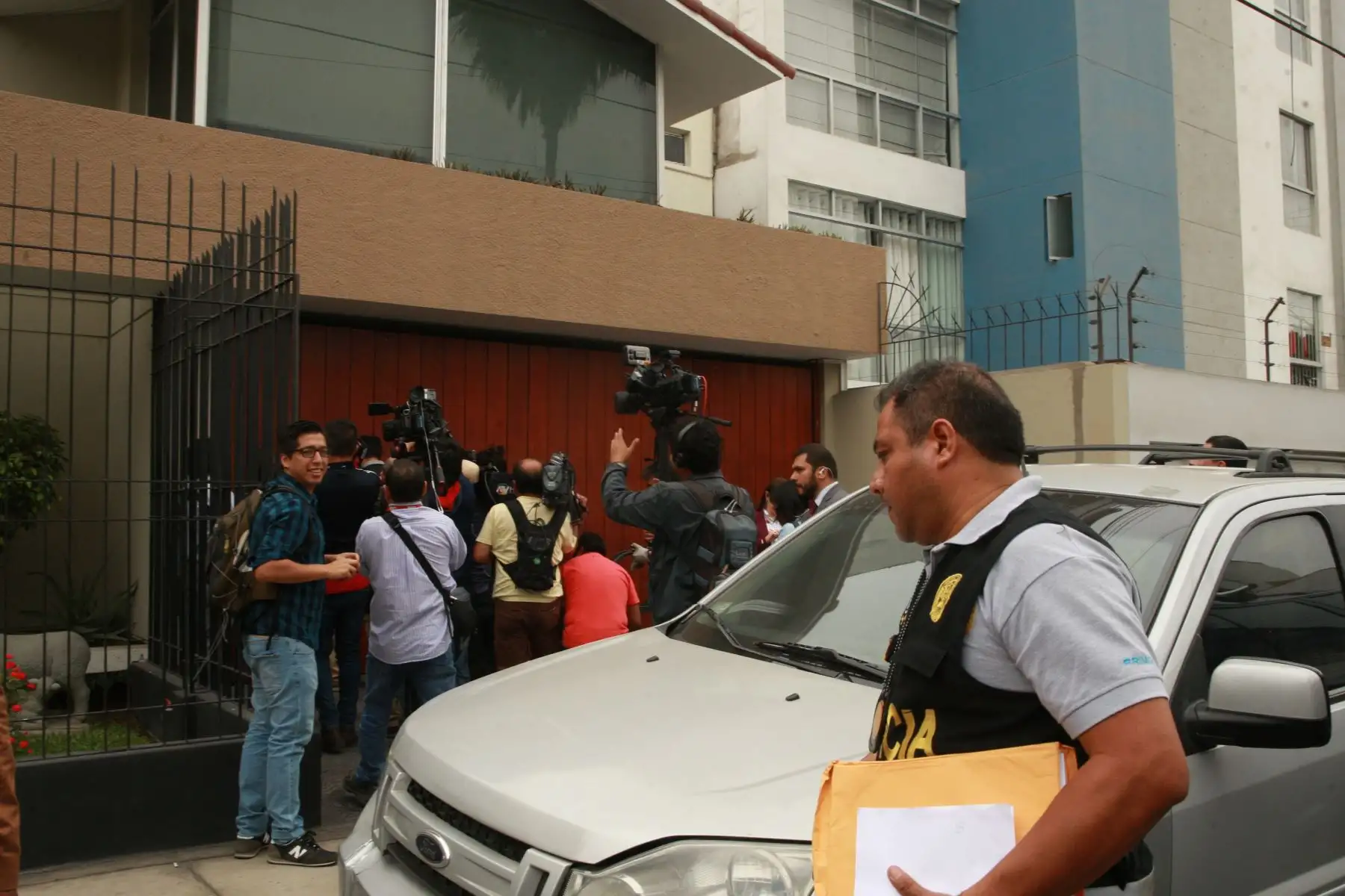 Allanamiento en local de Fuerza Popular en Surco. Foto: ANDINA/Dante Zegarra.