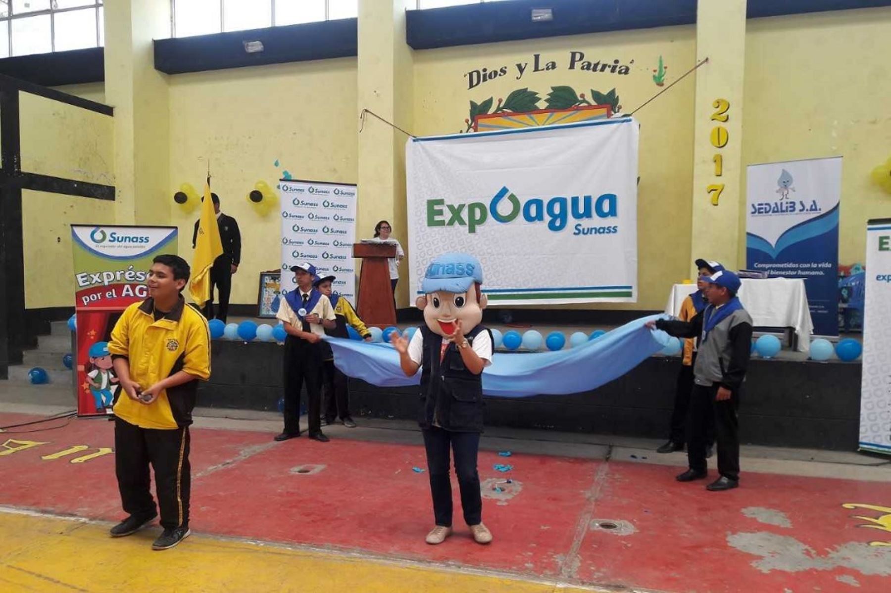 Escolares de Trujillo presentan proyectos de reúso de agua en colegios. ANDINA/Difusión