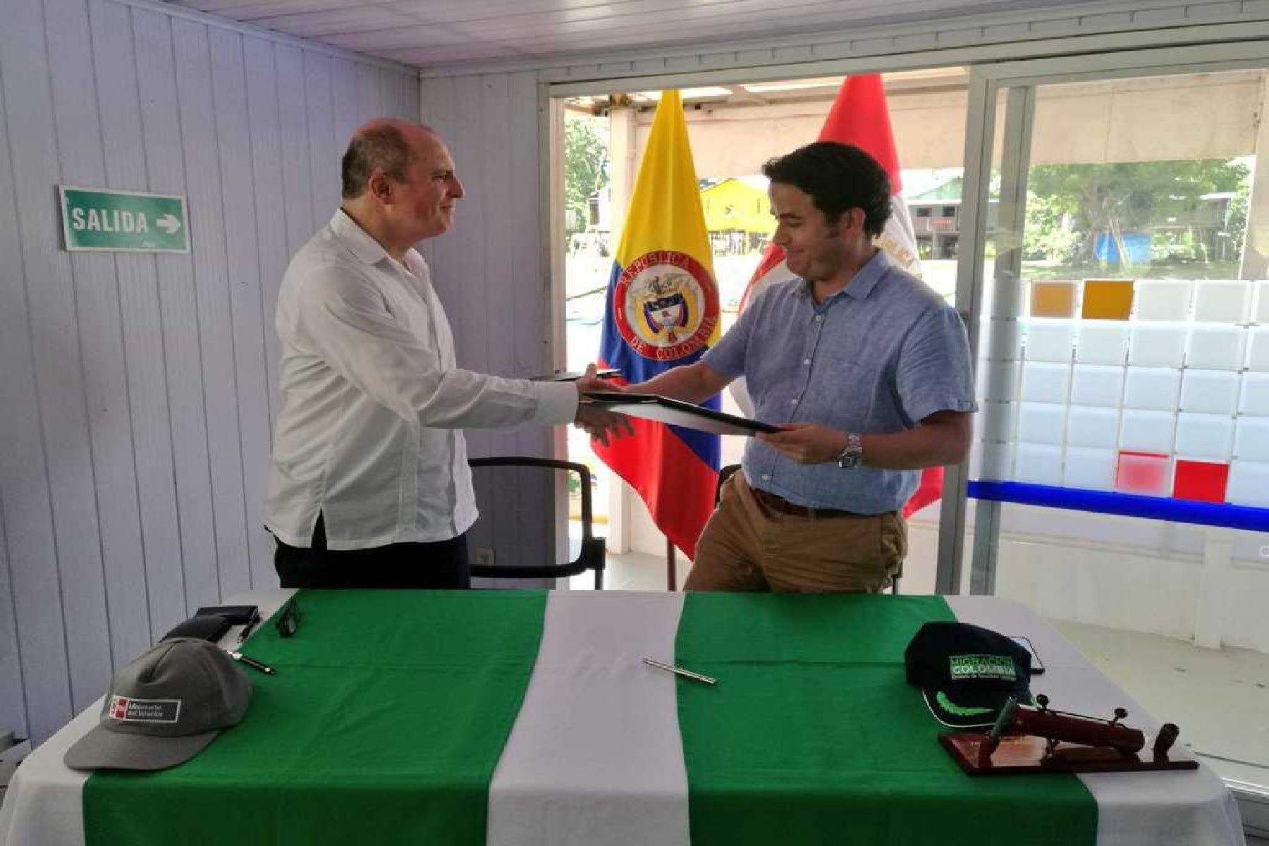 Perú y Colombia activan control migratorio conjunto a bordo de embarcación en río Amazonas