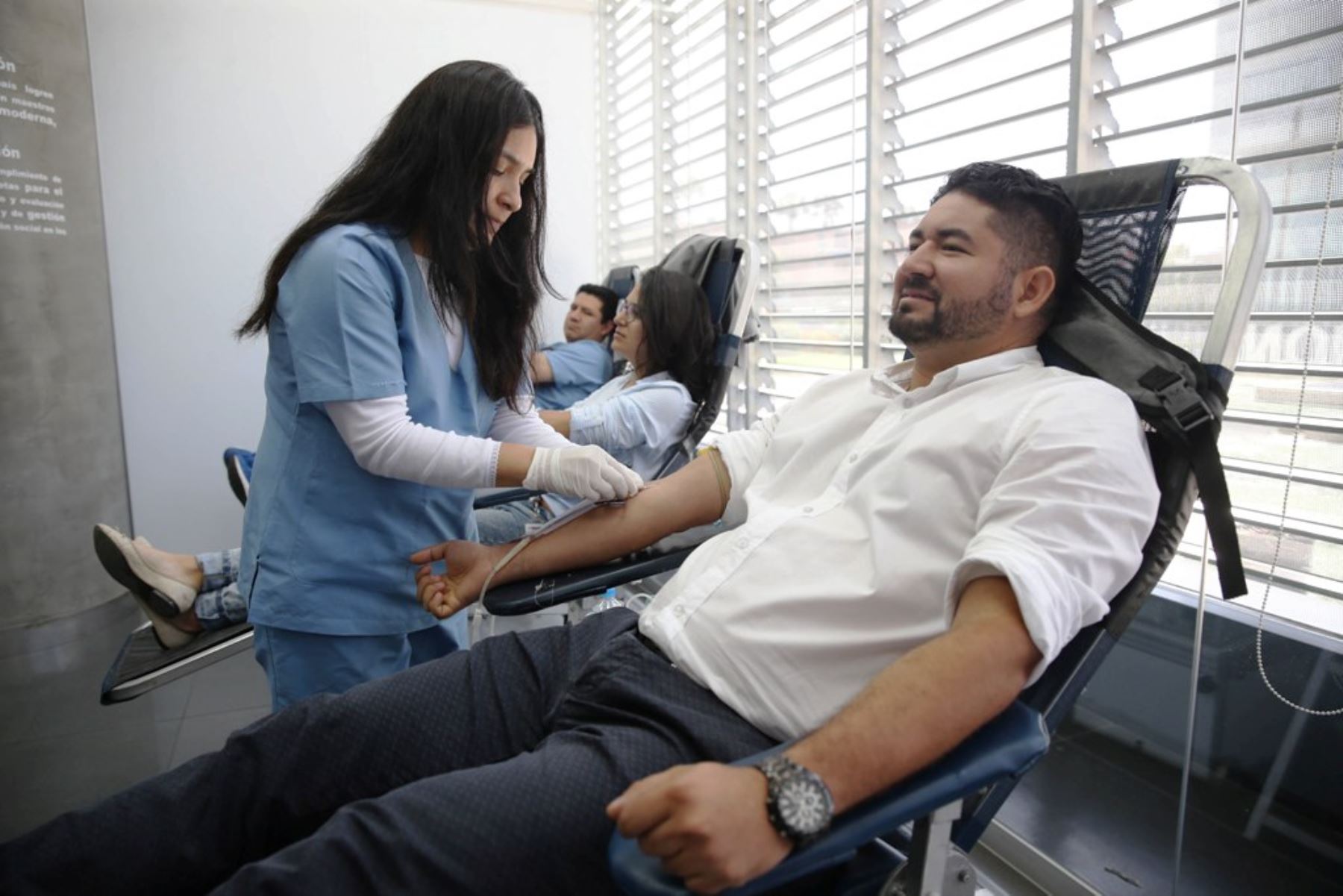 Trabajadores del Ministerio de Educación donan sangre a niños del INSN-SB. Foto: ANDINA/Difusión.
