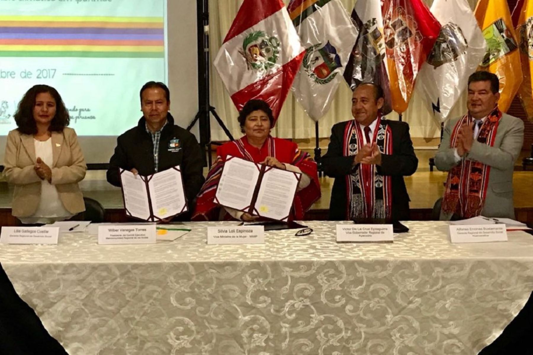Ministerio de la Mujer firma convenio con Mancomunidad de los Andes.