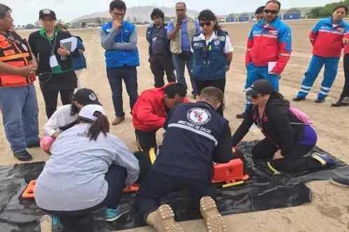 Minsa participa en simulacro de emergencias con motivo de la visita de Papa.