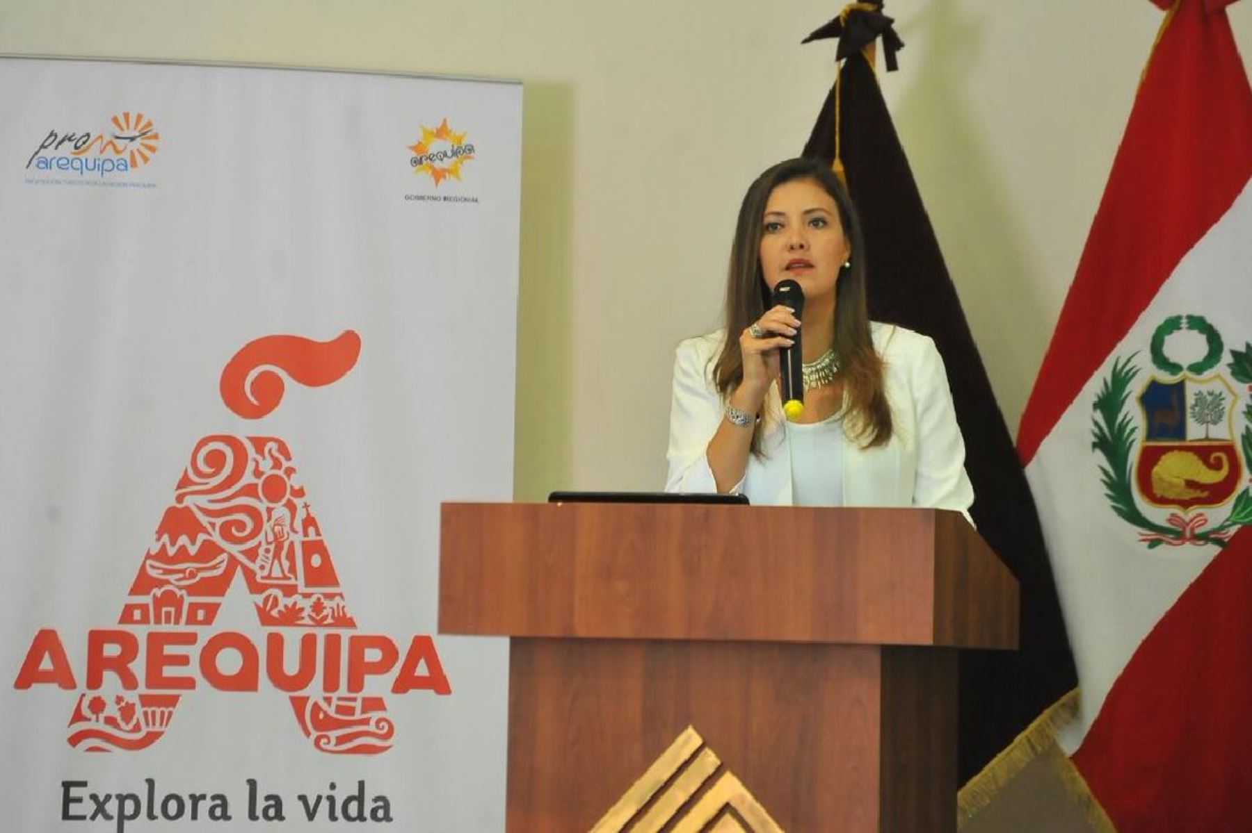 Gobierno Regional presenta Marca Destino Arequipa a empresarios de la Cámara de Comercio. ANDINA/Difusión
