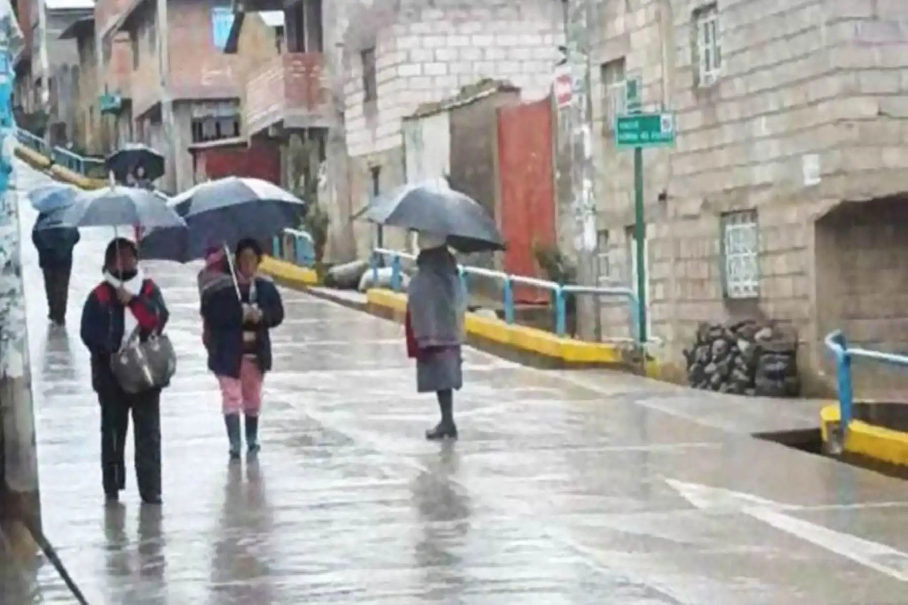 Lluvias se extenderán en 3 regiones de la sierra, Habrá granizo en las zonas altas.