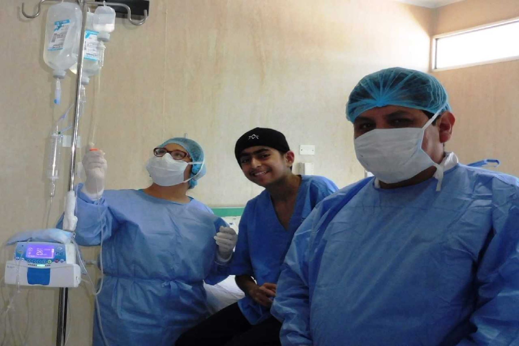 Profesionales de EsSalud altamente capacitados para este tipo de trasplante,  realizaron el delicado y riesgoso procedimiento médico de alta complejidad.