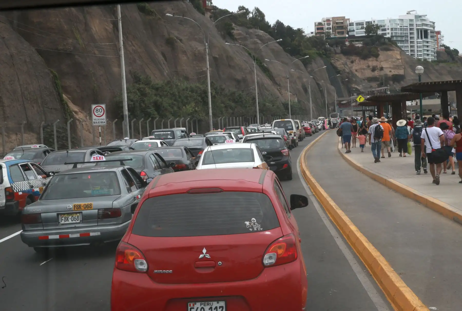 LIMA,PERÚ-ENERO 01. Transito en la costa verde  Foto: ANDINA/Norman Córdova