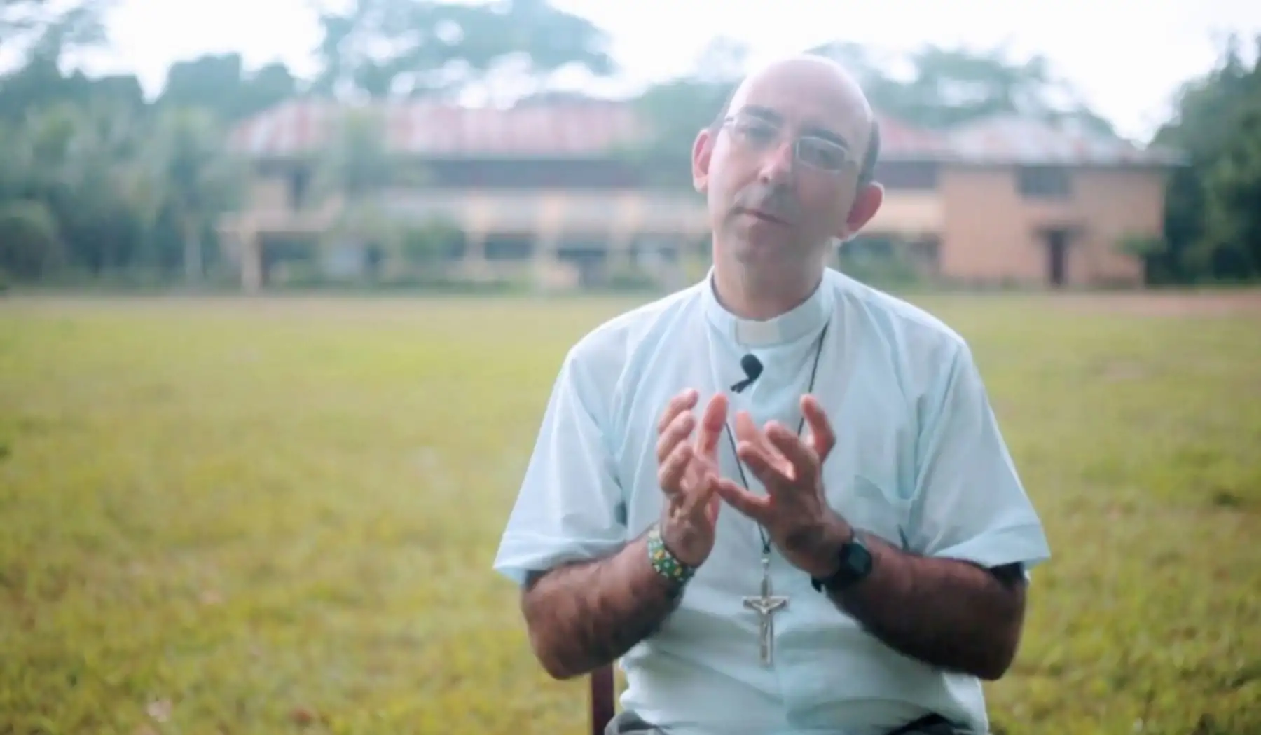 vicario apostólico de Puerto Maldonado, monseñor David Martínez de Aguirre Guinea