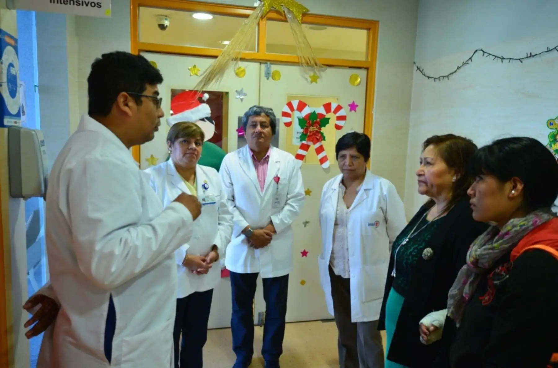 Ministra de la Mujer visita a hermanos de víctima de agresión en Huaraz. Foto: Difusión.