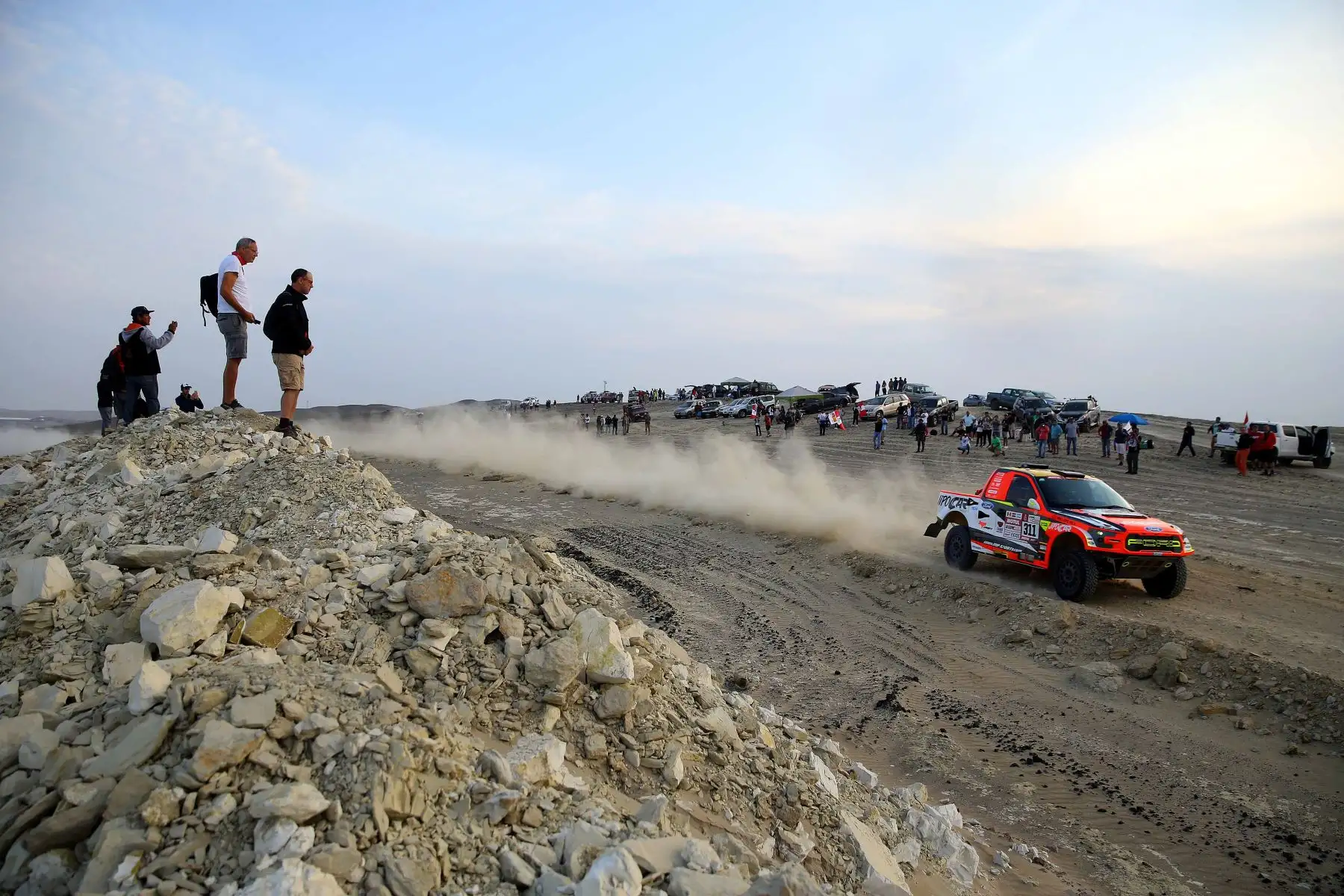 PISCO- PERÚ- 07 ENERO. Corredores dan inicio a la segunda etapa del Dakar 2018, en la ciudad de Pisco. Foto: ANDINA/Luis Iparraguirre