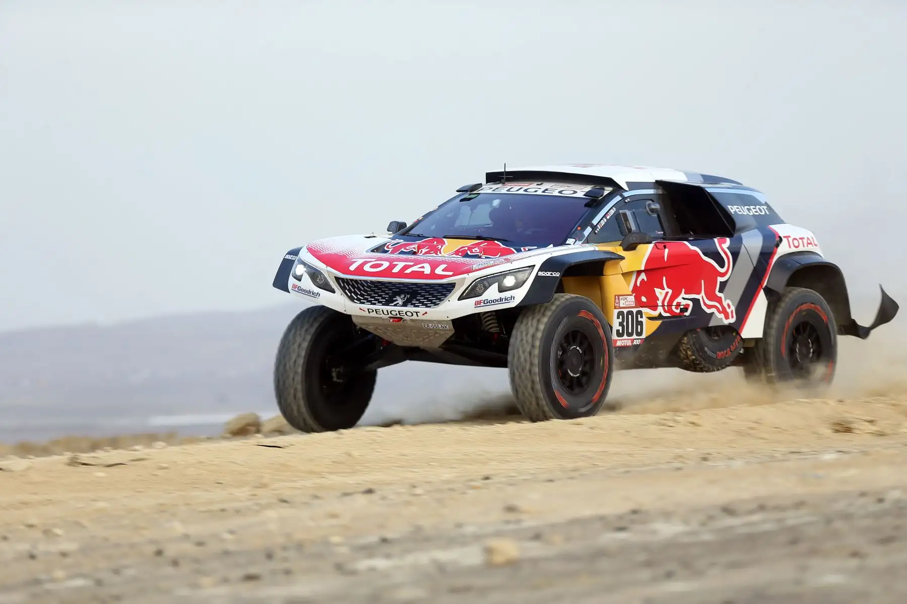 PISCO- PERÚ- 07 ENERO. Corredores dan inicio a la segunda etapa del Dakar 2018, en la ciudad de Pisco. Foto: ANDINA/Luis Iparraguirre
