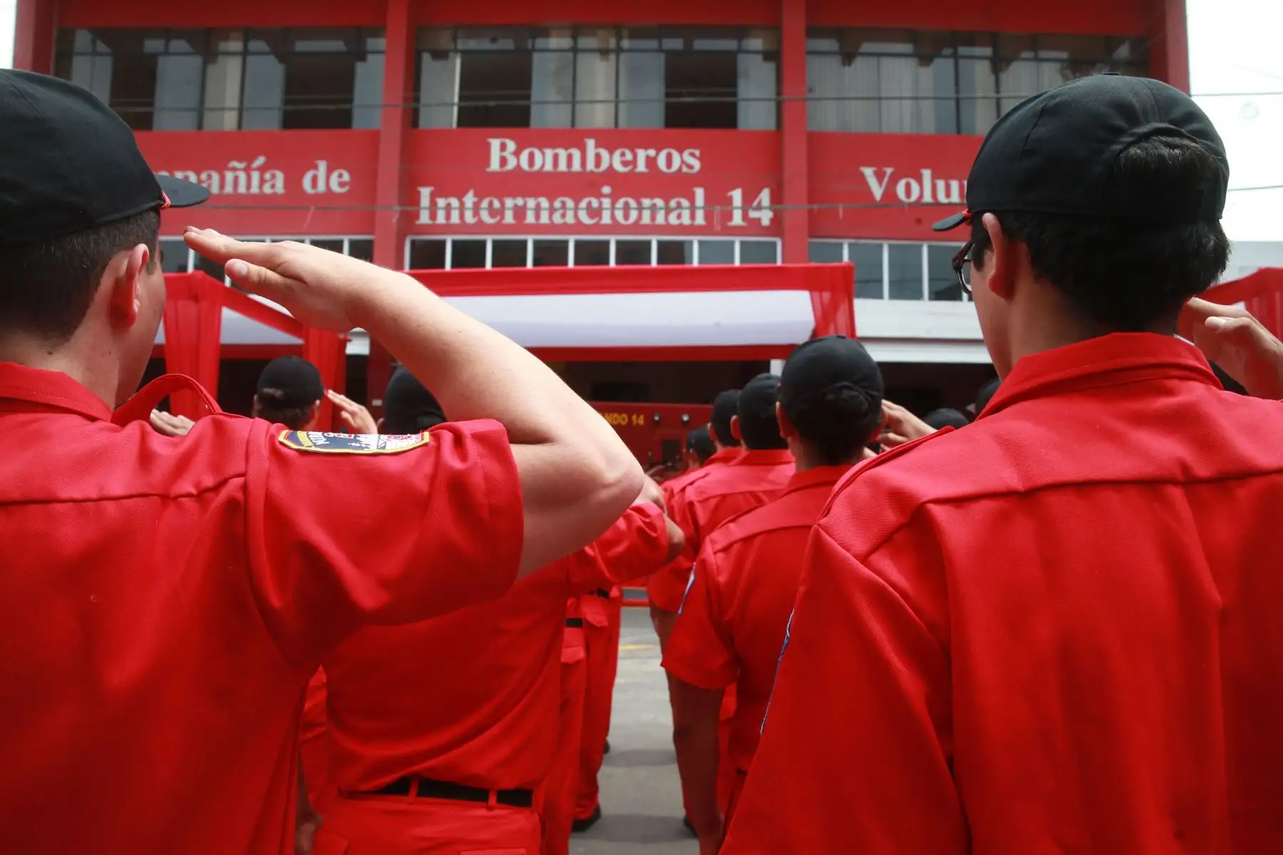 LIMA,PERÚ-ENERO 07. Ceremonia de graduación de 250 Bomberos voluntarios del Perú.   Foto: ANDINA/Vidal Tarqui
