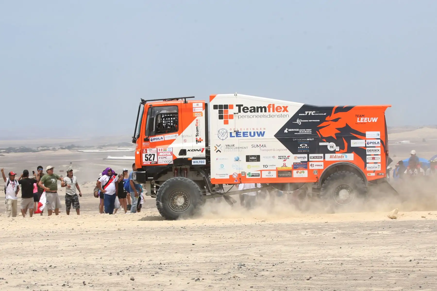 PISCO-PERÚ-07-ENERO. Corredores dan inicio a la segunda etapa del Dakar 2018, en Pozo Santo-Pisco. Foto: ANDINA/ Jhony Laurente