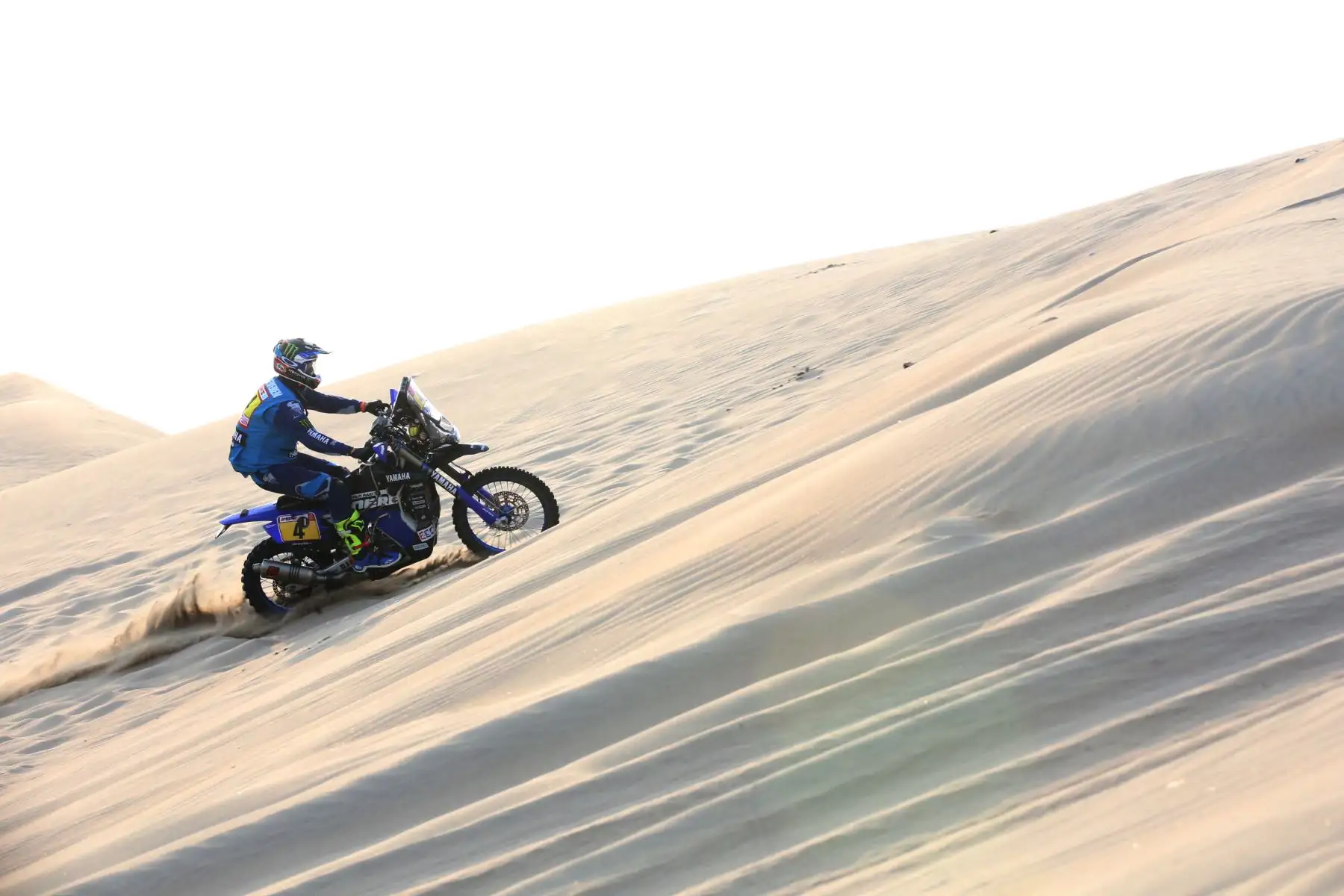PISCO-PERÚ-08-ENERO. Corredores dan inicio a la tercera etapa  Pisco-Marcona del Dakar 2018, en Pozo Santo. Foto: ANDINA/ Jhony Laurente