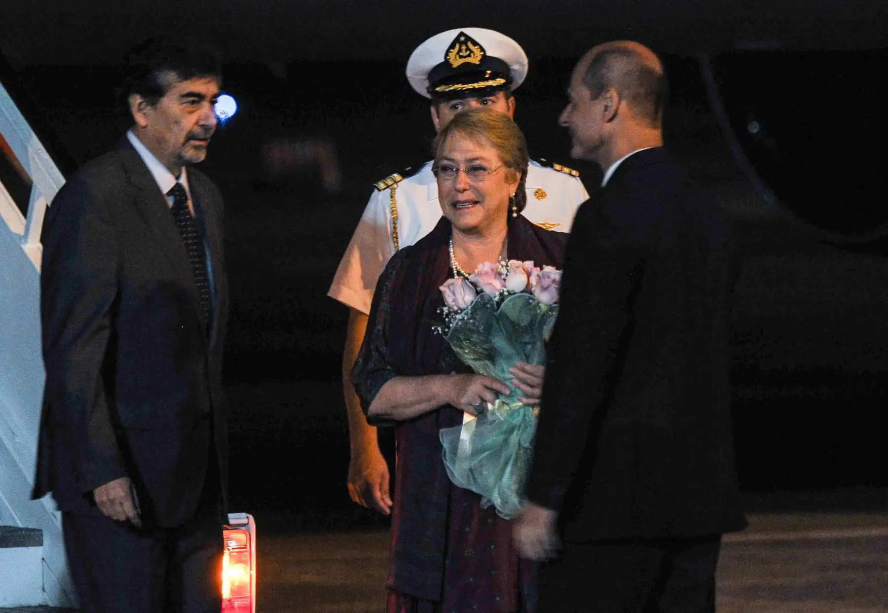 Presidenta chilena Michelle Bachelet visita Cuba. Foto: AFP