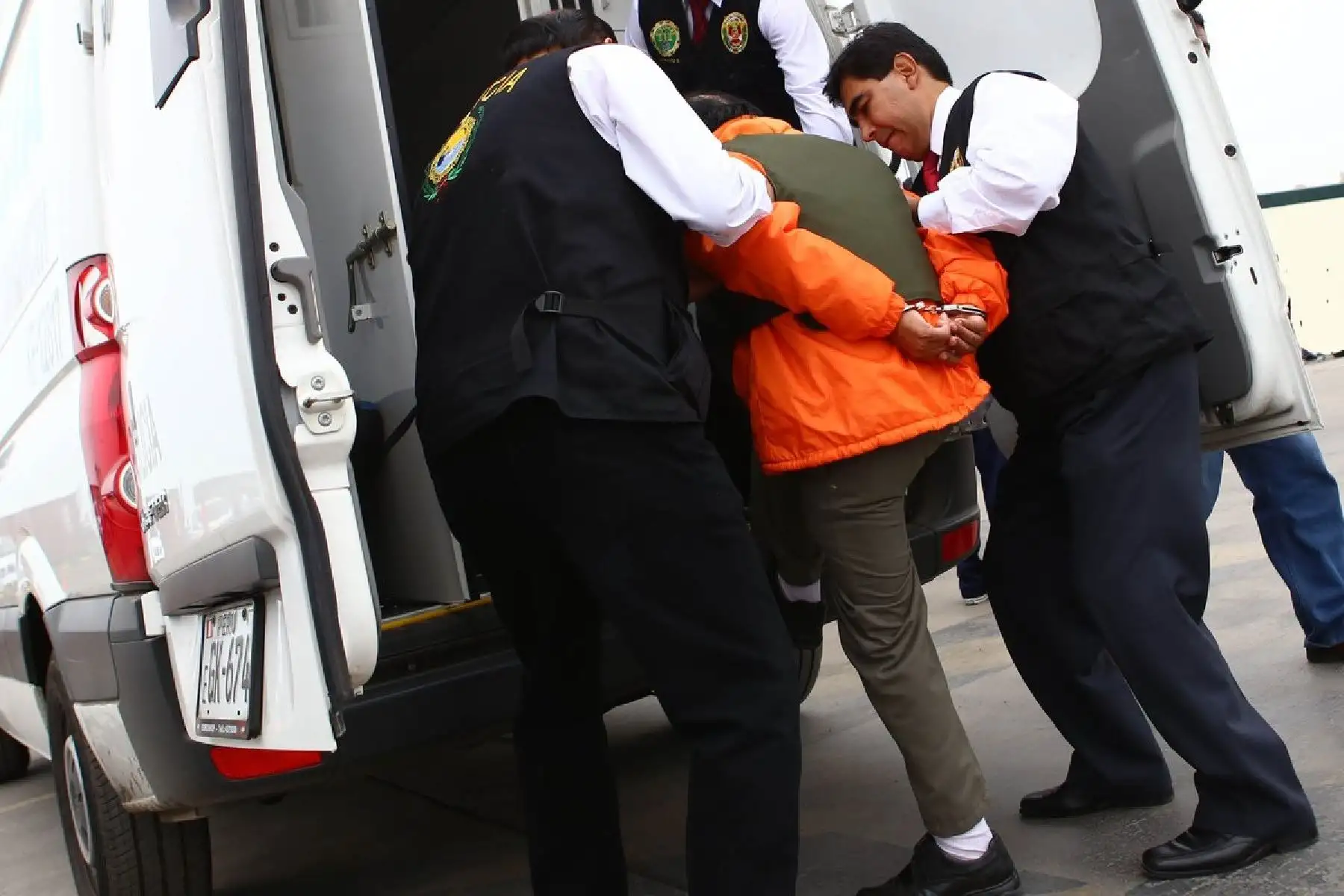 Las capturas de los buscados sujetos se realizaron en las regiones de Arequipa, Moquegua, Áncash, Puno, San Martín y Lima.
