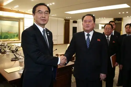 histórica reunión de representantes de Corea del Norte y Corea del Sur. Foto: AFP
